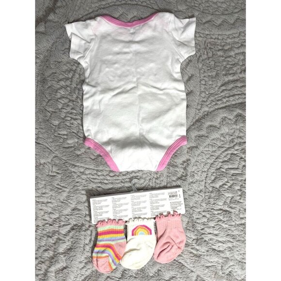 HB Hudson Bay Baby Girl One Piece 100% Cotton with Assorted Socks 9-12 Mos Pink - Picture 3 of 4